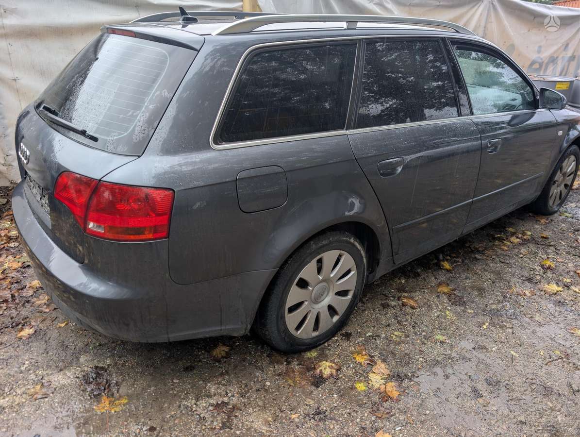 Audi A4 Dalimis