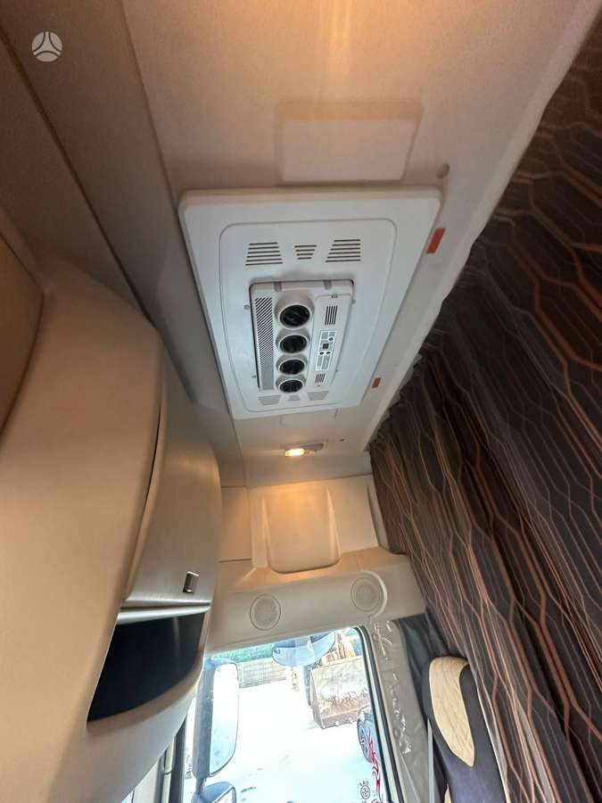 DAF XF 530 FT, RETARDER, double sleeper