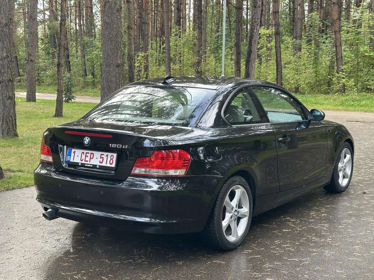 BMW 120, 2.0 l., Купе (coupe)