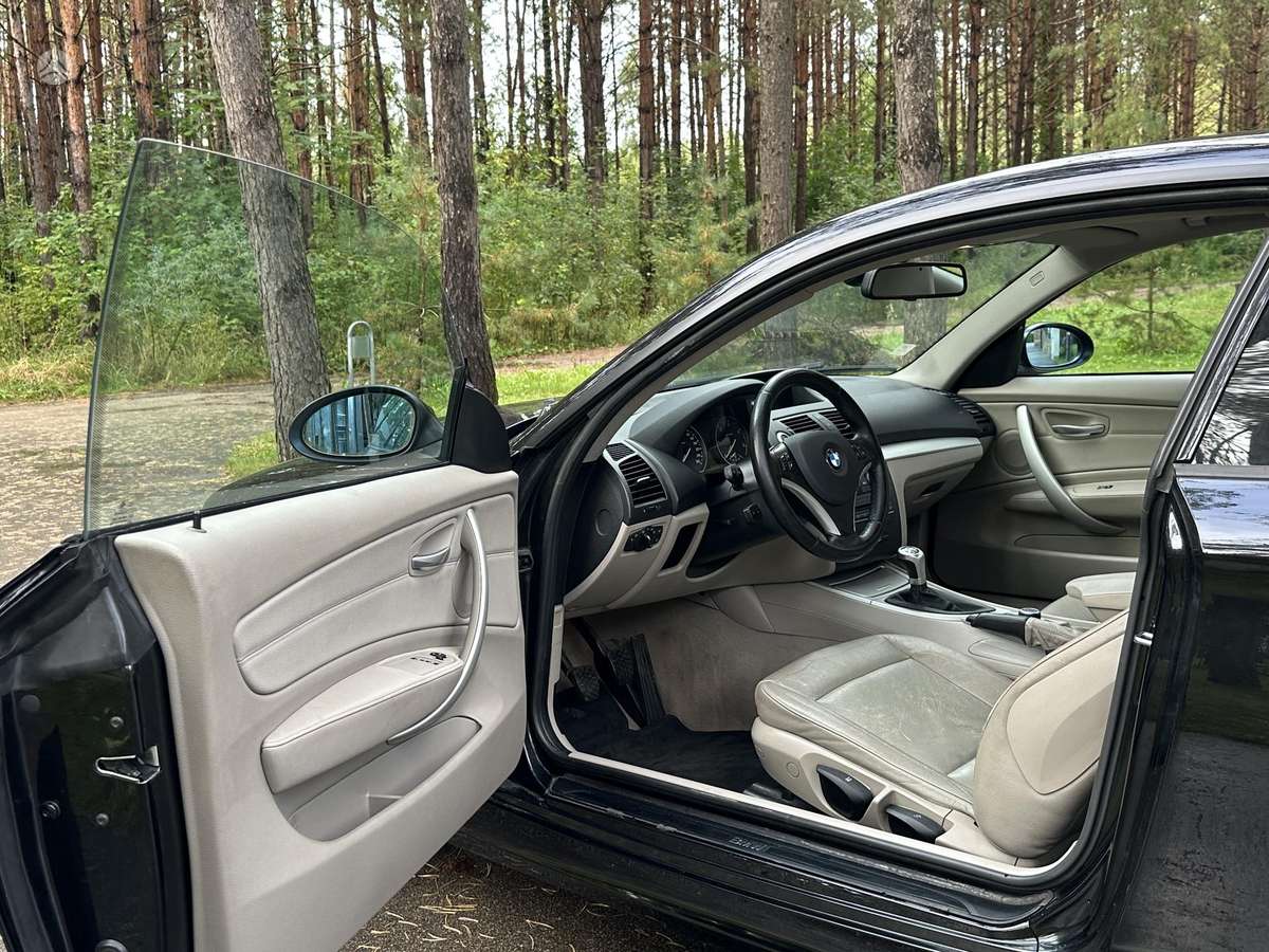 BMW 120, 2.0 l., Купе (coupe)