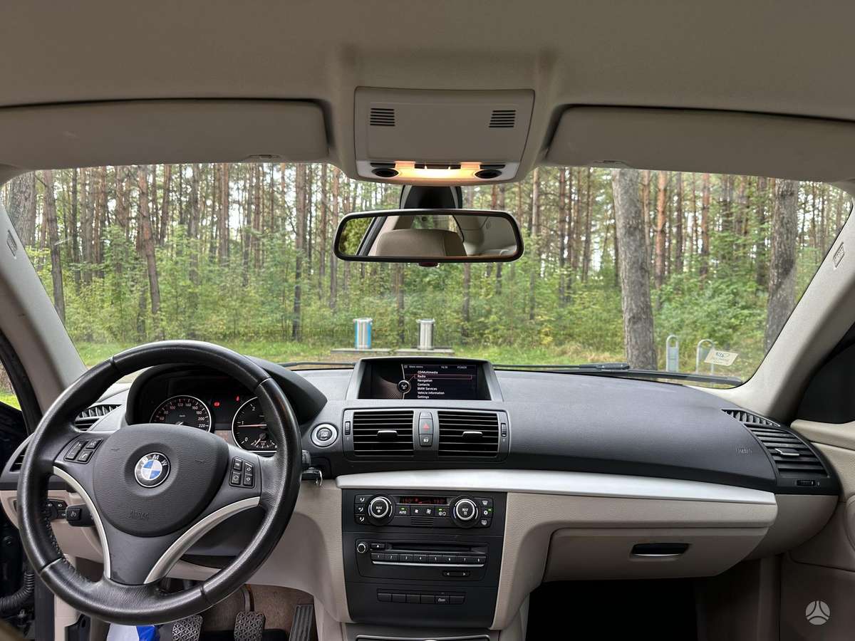 BMW 120, 2.0 l., Купе (coupe)