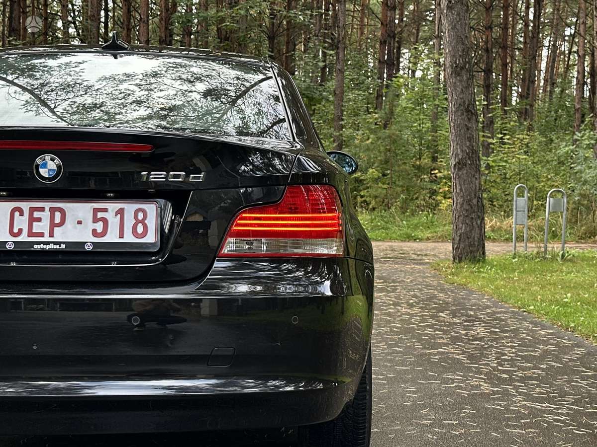 BMW 120, 2.0 l., Купе (coupe)