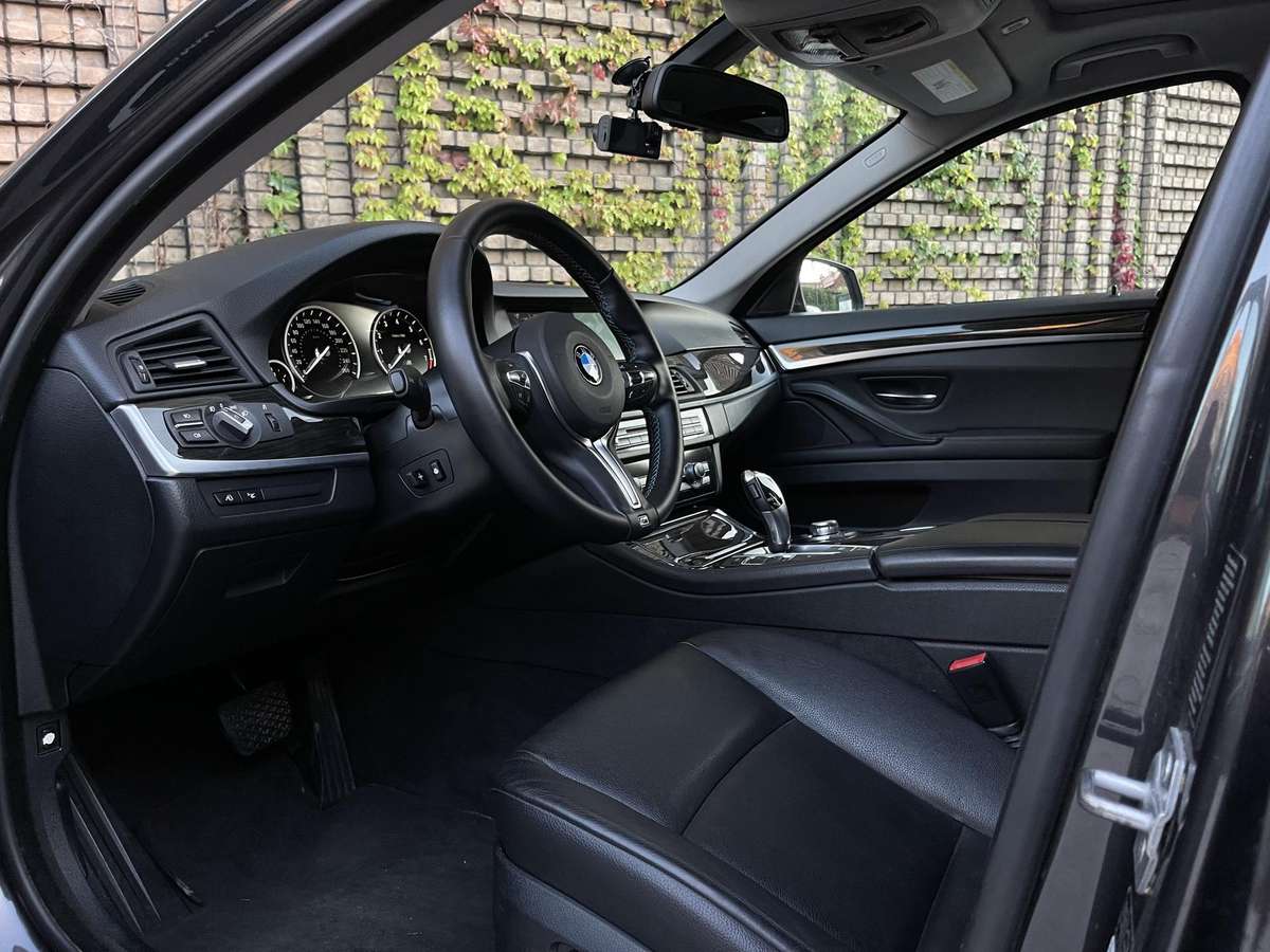 BMW 535, 3.0 l., Седан