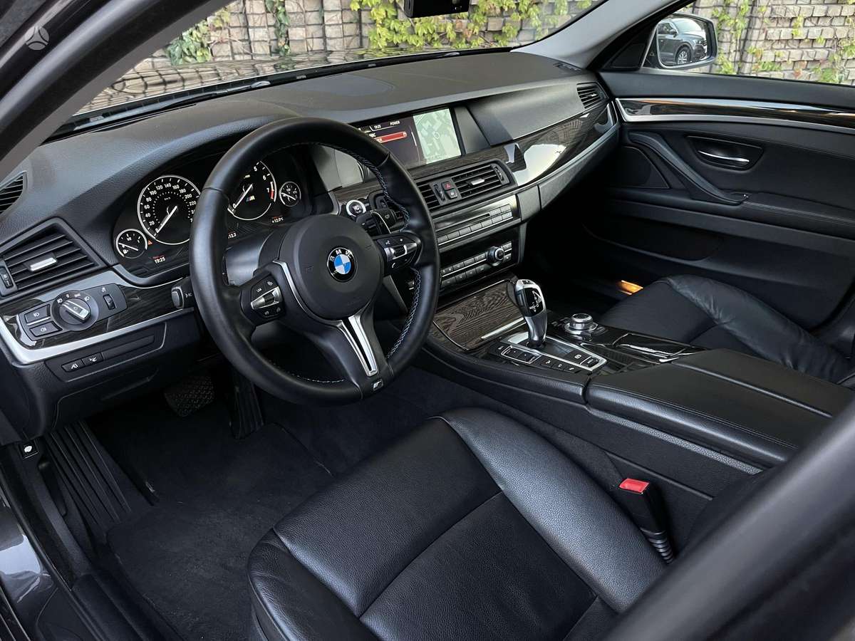BMW 535, 3.0 l., Седан
