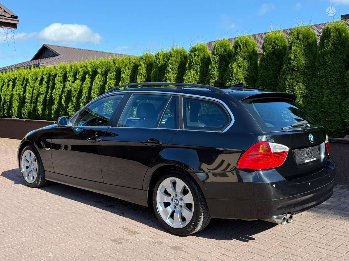 BMW 330, 3.0 l., universalas