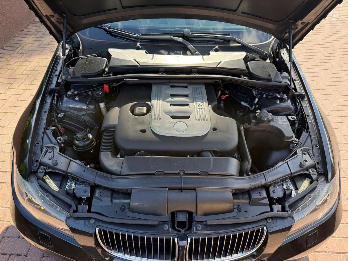 BMW 330, 3.0 l., wagon