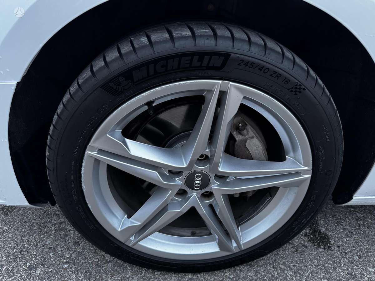 Audi A4, 2.0 l., universalas