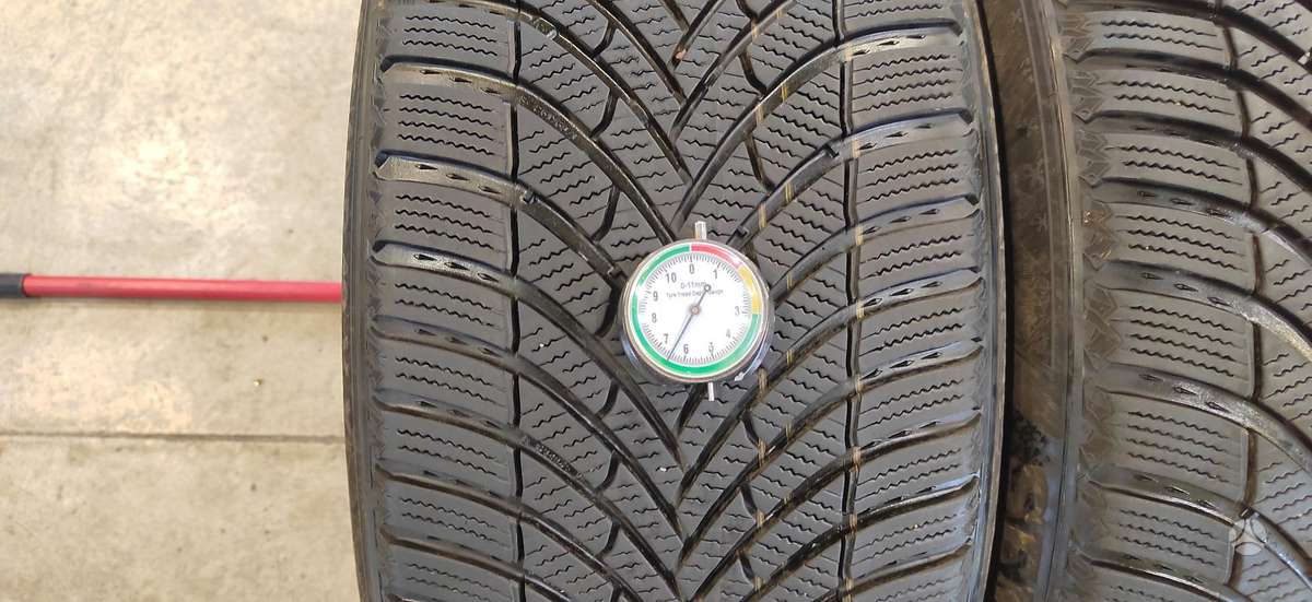 Semperit Speed grip 5, зимние 235/40 R19