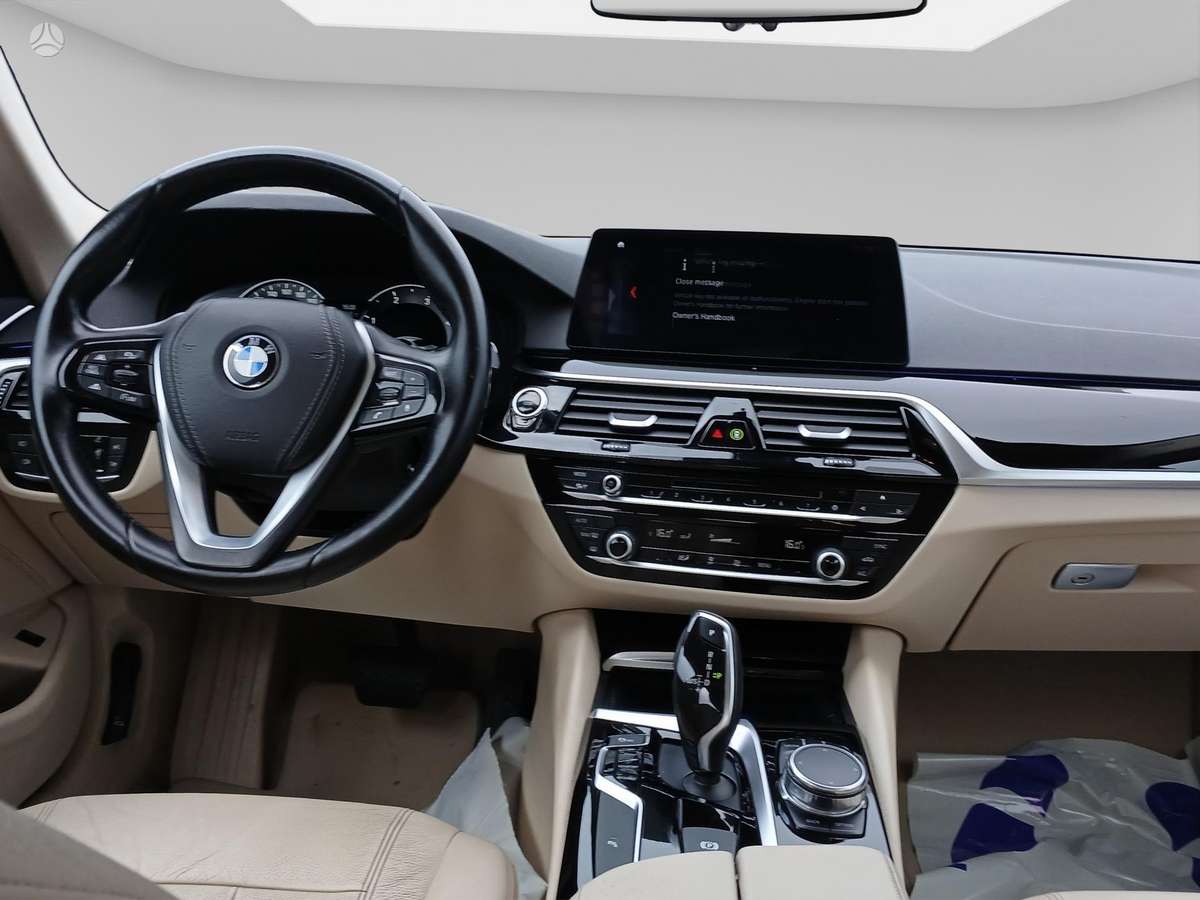 BMW 520, 2.0 l., Седан