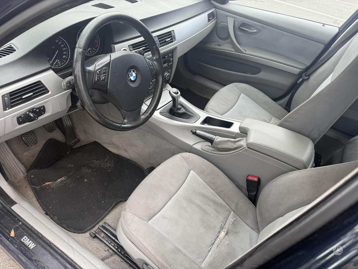 BMW 320, 2.0 l., wagon