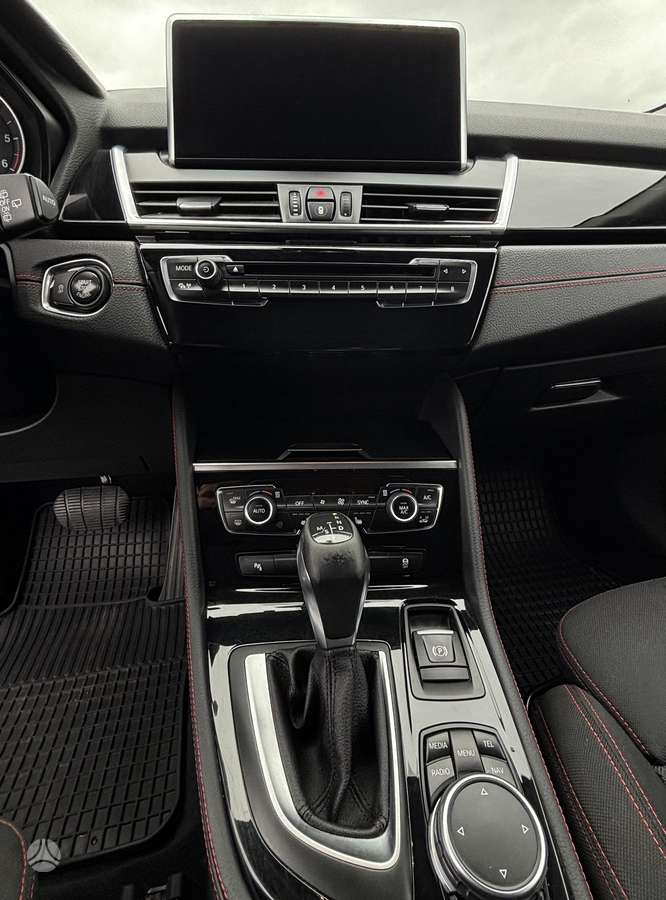 BMW 220 Active Tourer, 2.0 l., Седан