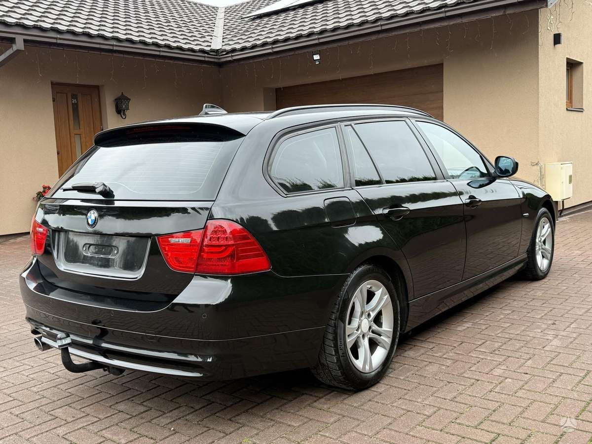 BMW 318, 2.0 l., wagon