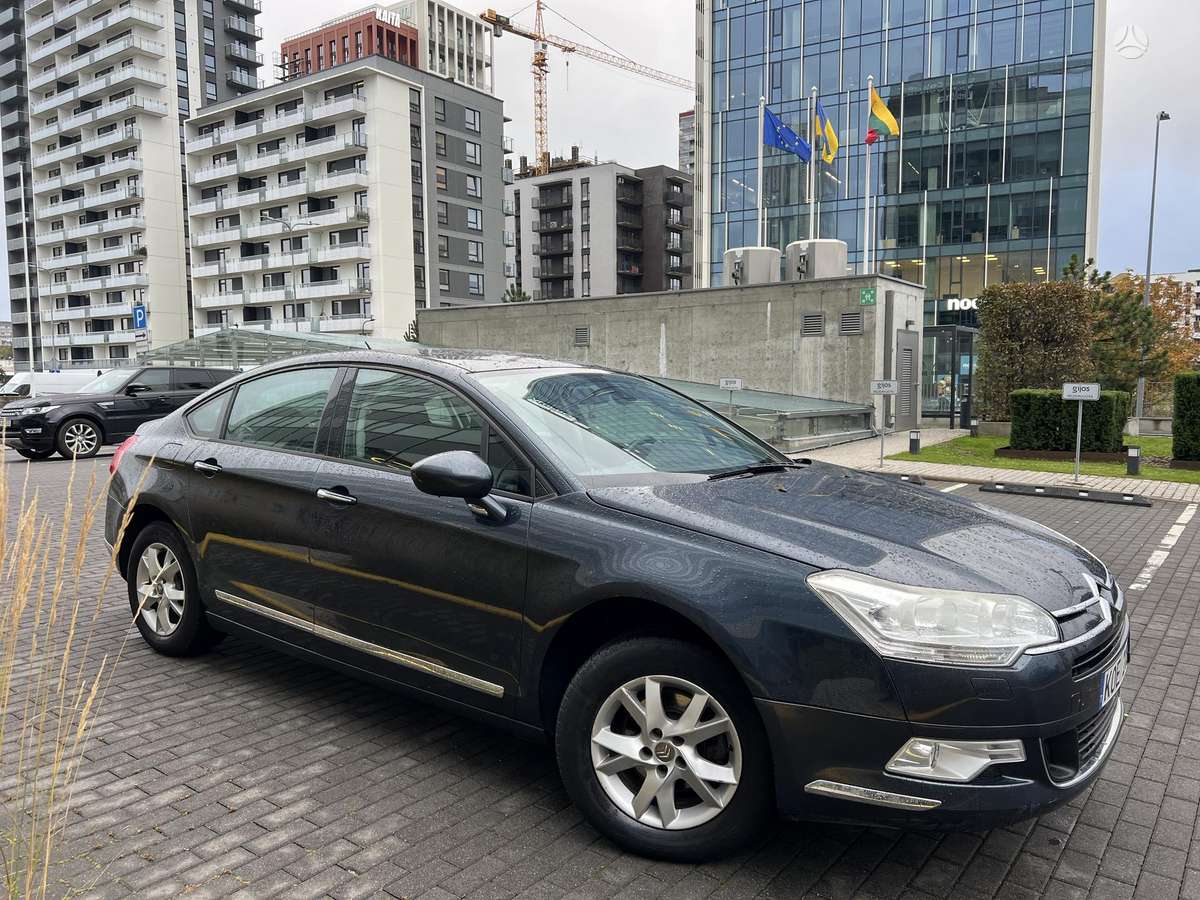 Citroen C5, 2.0 l., Седан