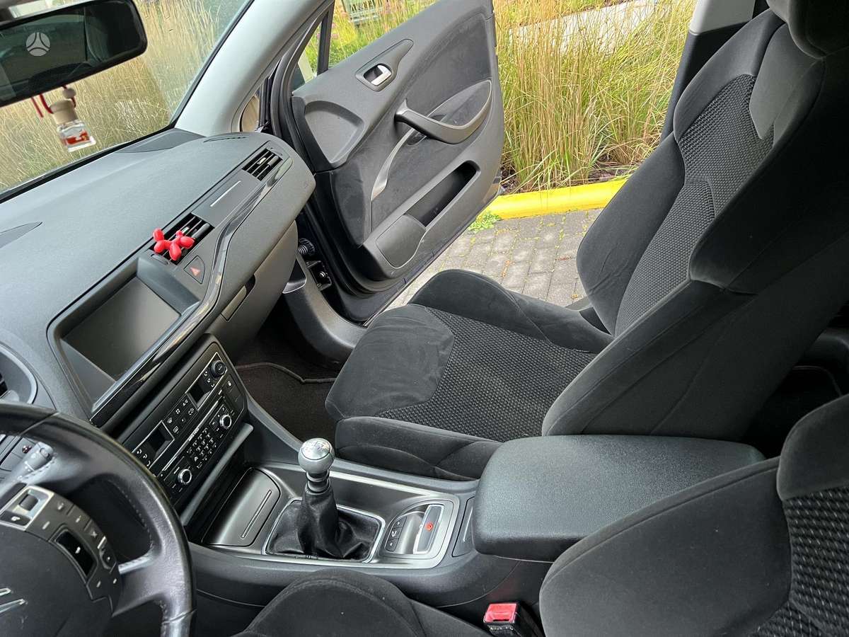 Citroen C5, 2.0 l., Седан