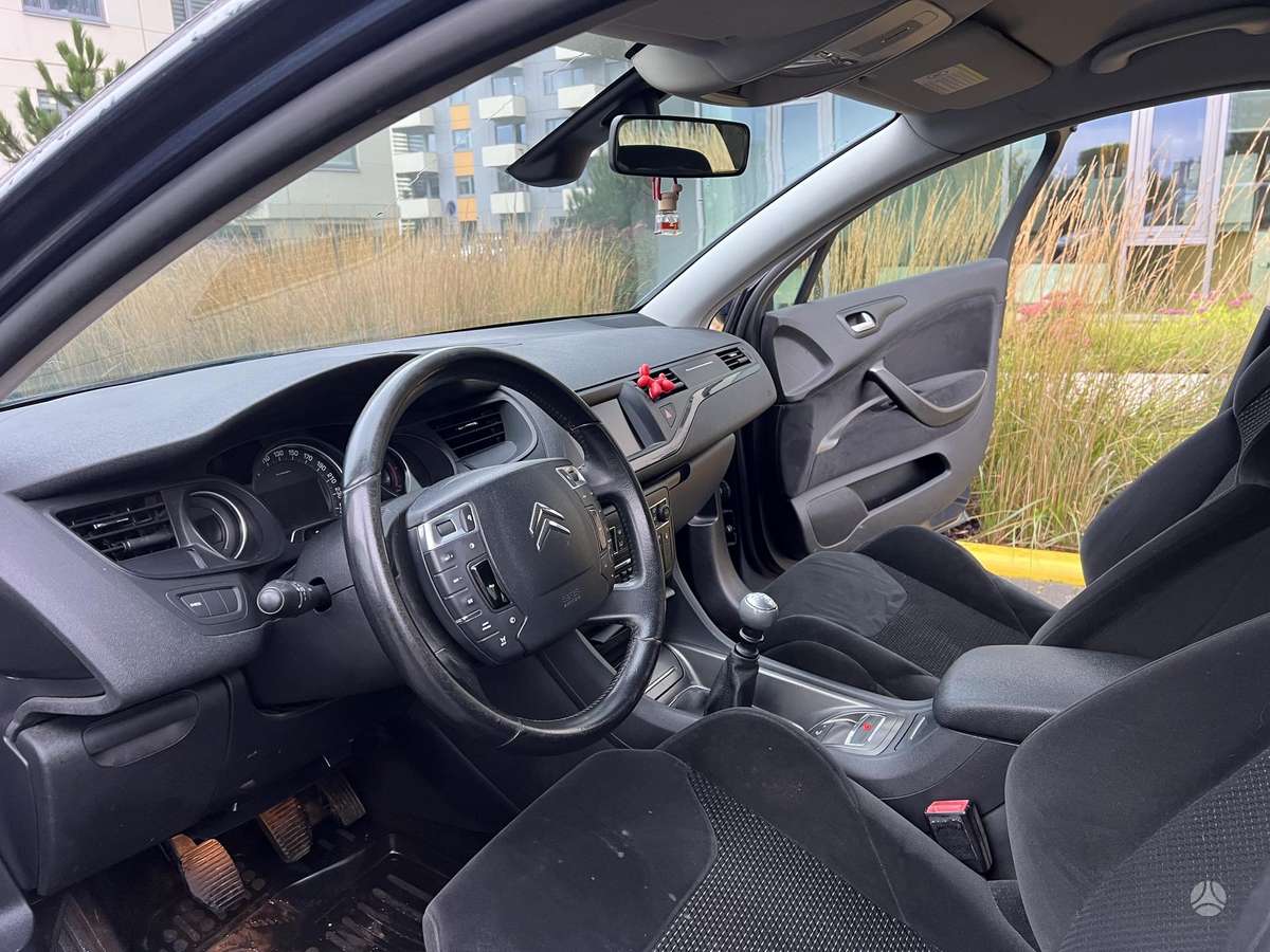 Citroen C5, 2.0 l., Седан