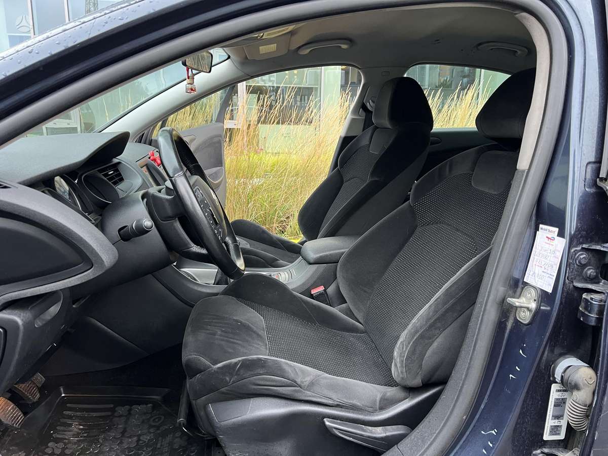 Citroen C5, 2.0 l., Седан