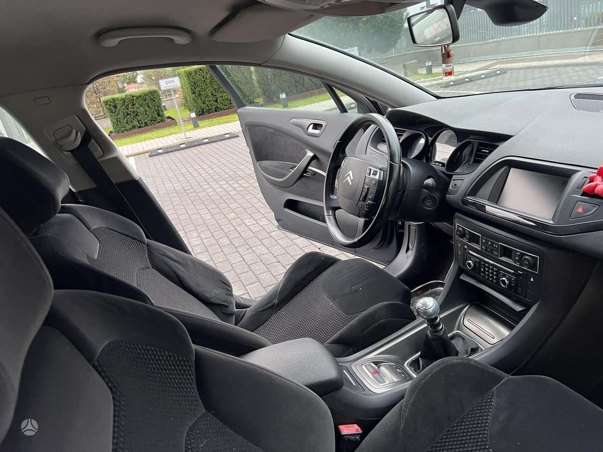 Citroen C5, 2.0 l., Седан
