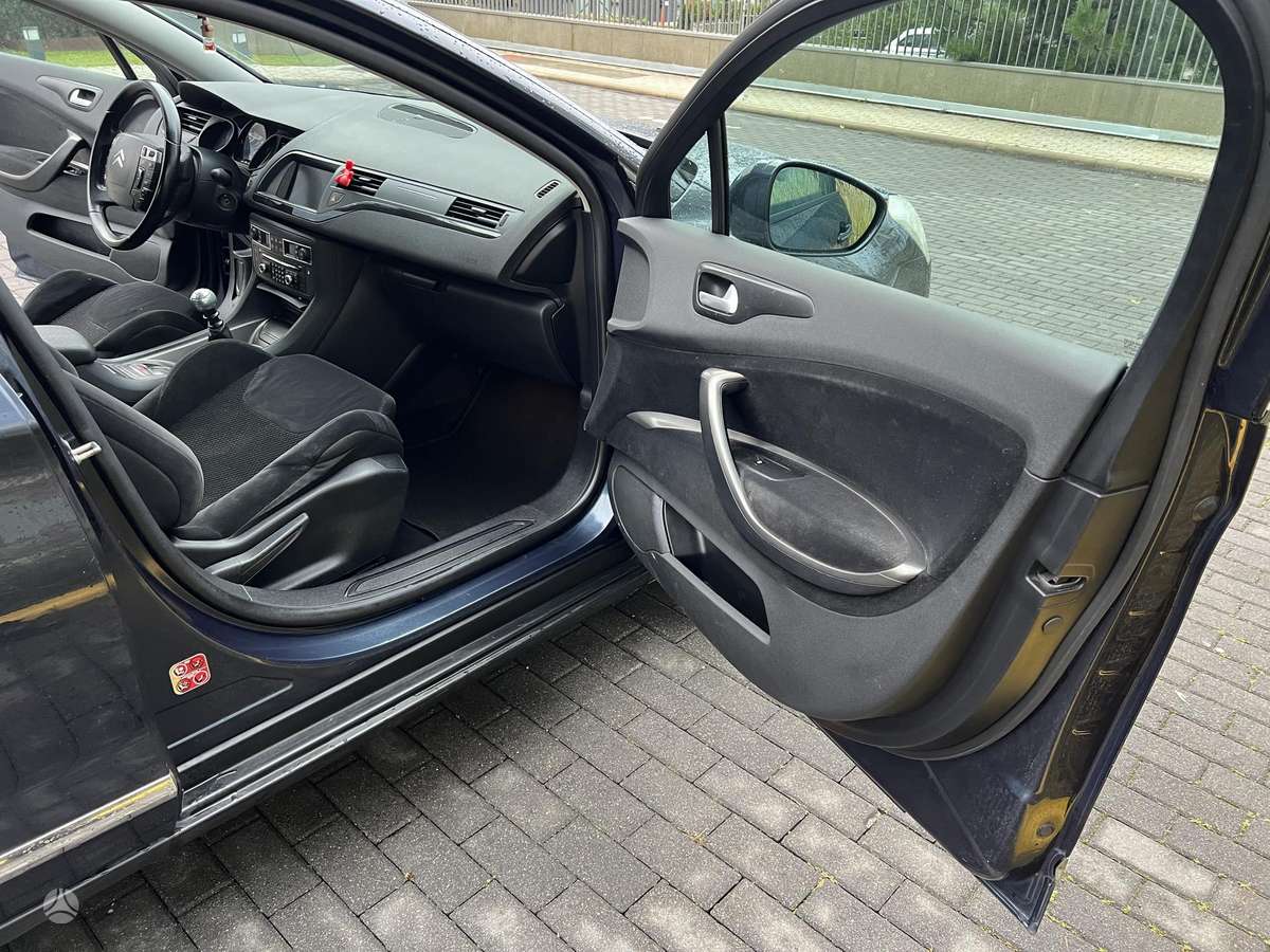 Citroen C5, 2.0 l., Седан