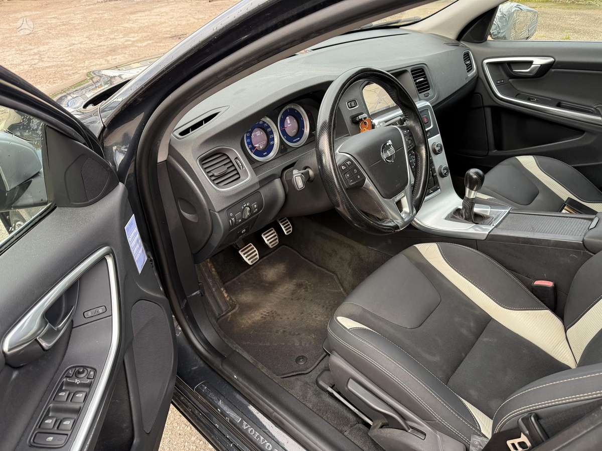 Volvo V60, 1.6 l., wagon