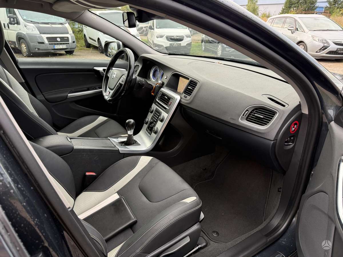 Volvo V60, 1.6 l., wagon