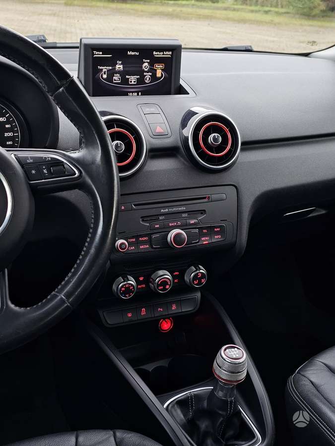 Audi A1 Sportback, 1.6 l., Хэтчбек