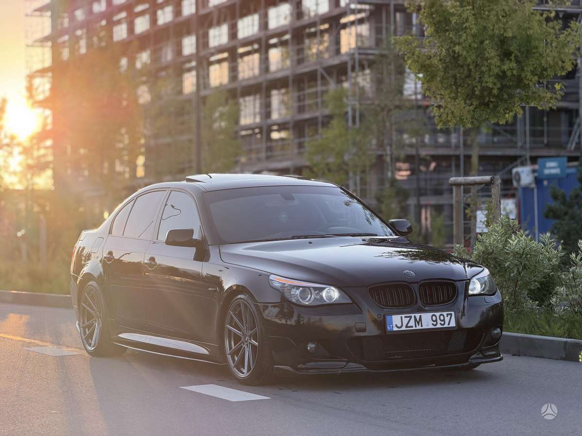 BMW 550, 4.8 l., Седан