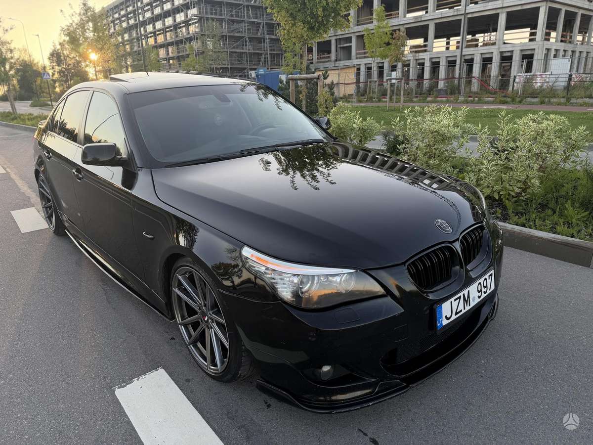 BMW 550, 4.8 l., Седан
