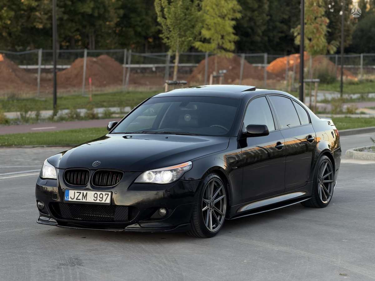 BMW 550, 4.8 l., Седан