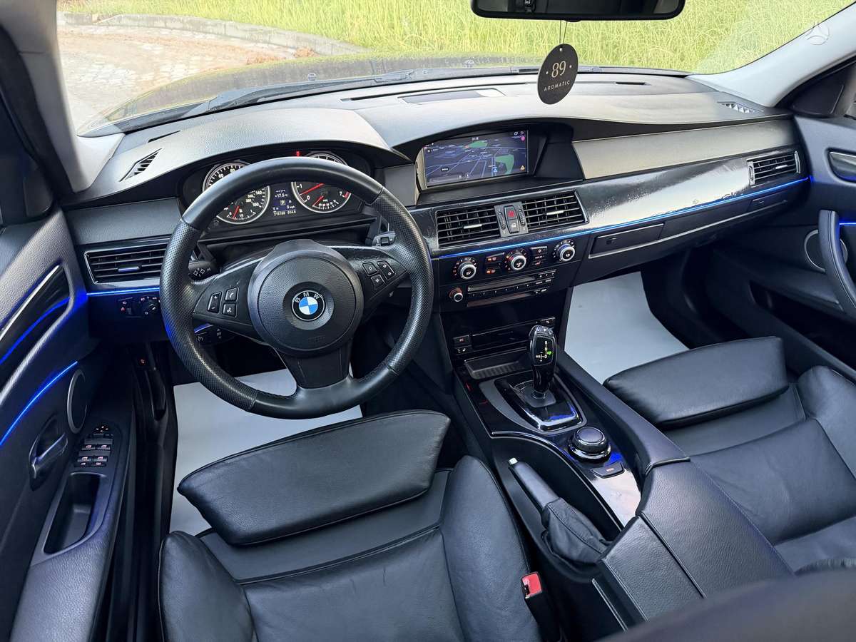 BMW 550, 4.8 l., Седан