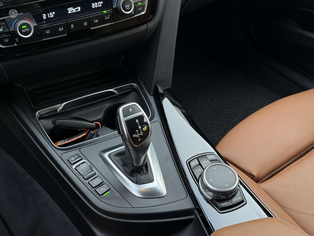 BMW 320, 2.0 l., universalas