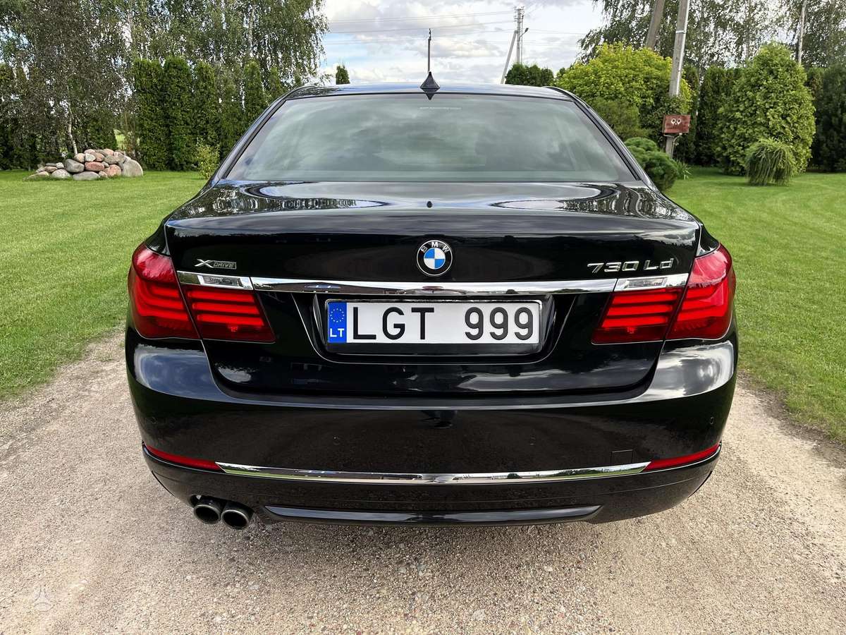 BMW 730, 3.0 l., Седан