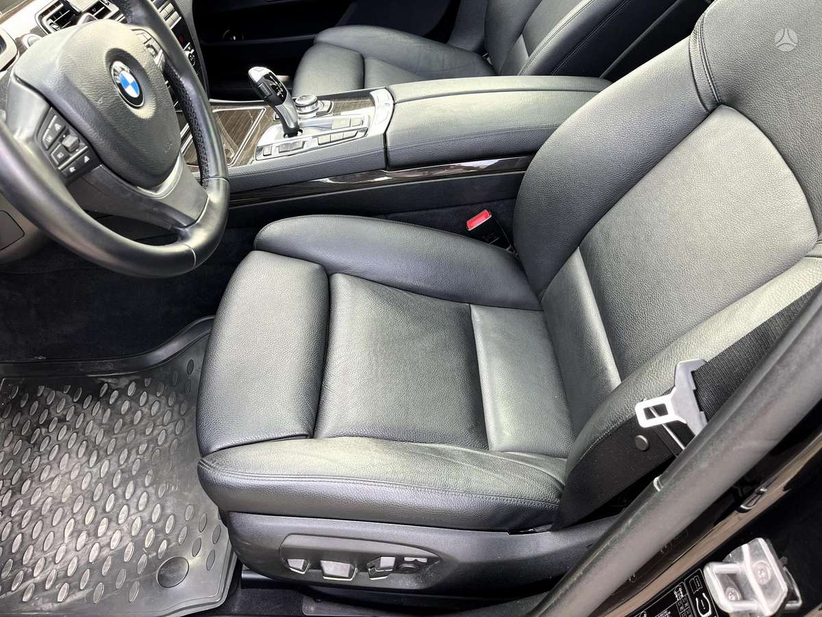 BMW 730, 3.0 l., Седан