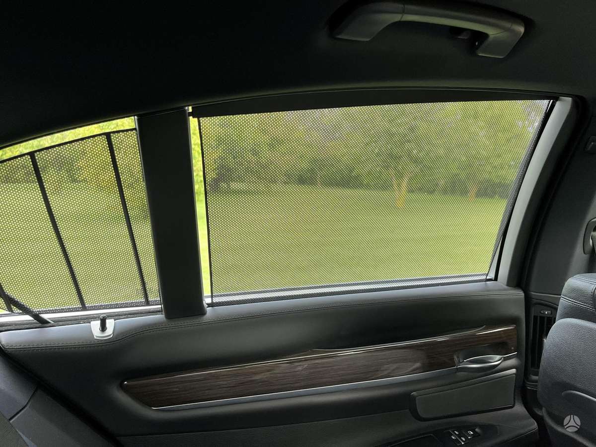 BMW 730, 3.0 l., Седан