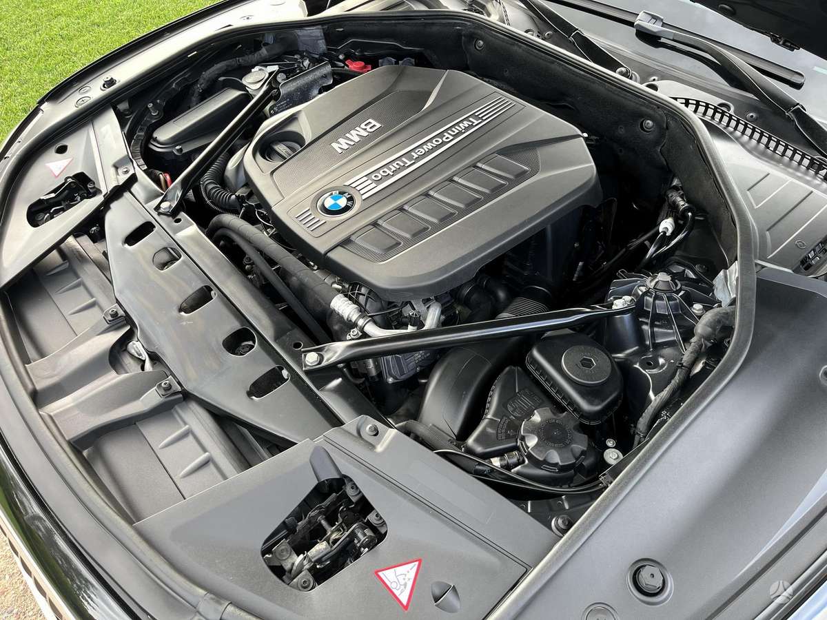 BMW 730, 3.0 l., Седан