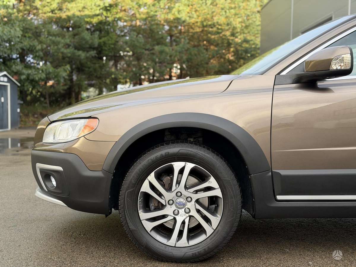 Volvo XC70, 2.0 l., wagon