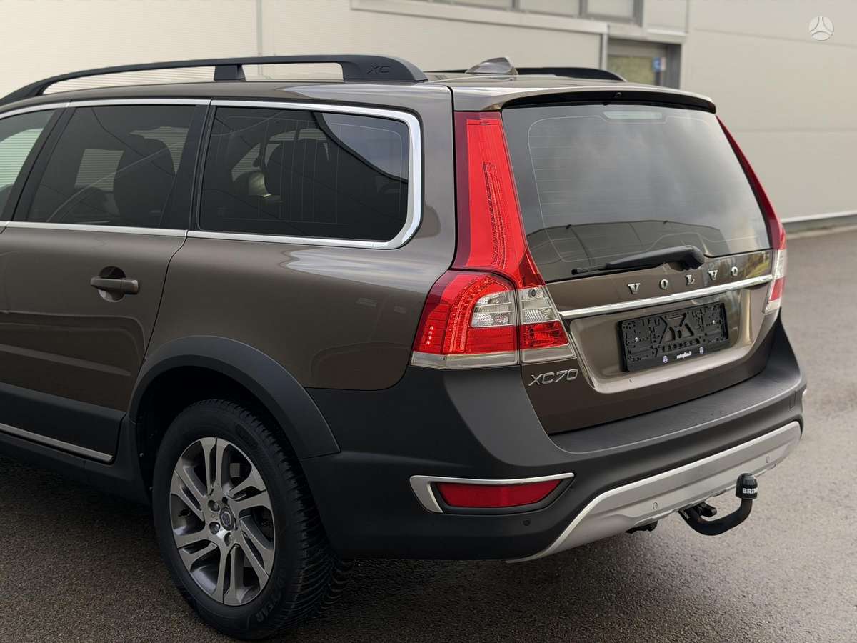 Volvo XC70, 2.0 l., wagon