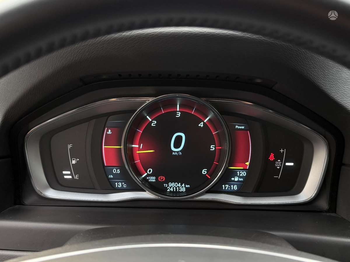 Volvo XC70, 2.0 l., wagon