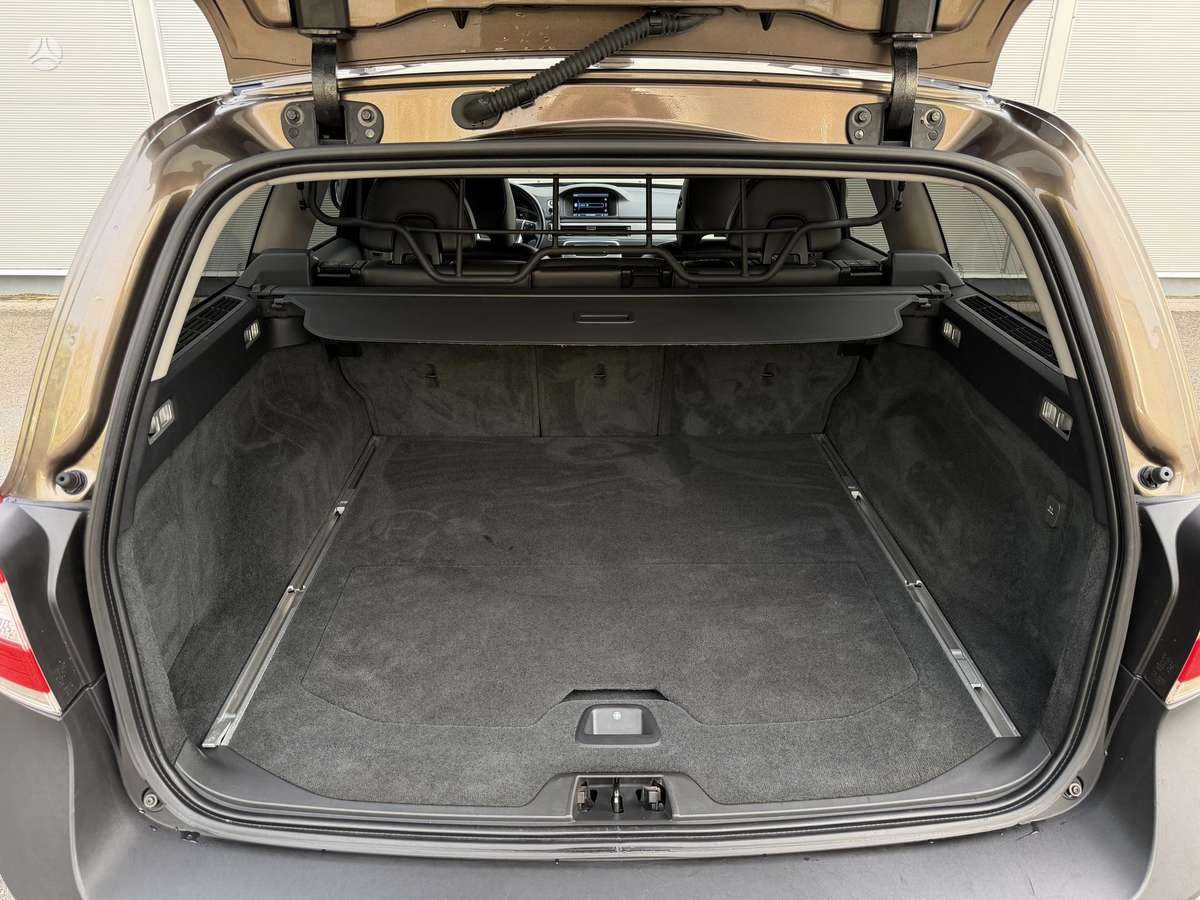 Volvo XC70, 2.0 l., wagon