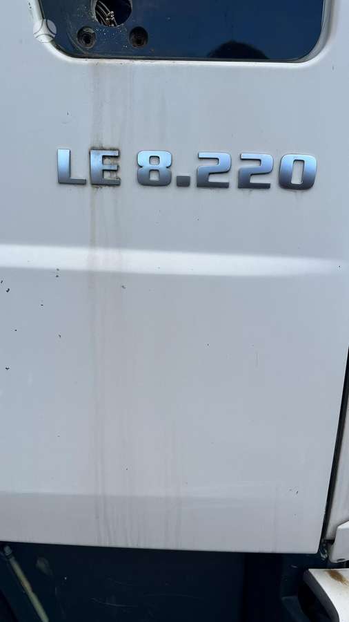 MAN LE 8.220, trucks