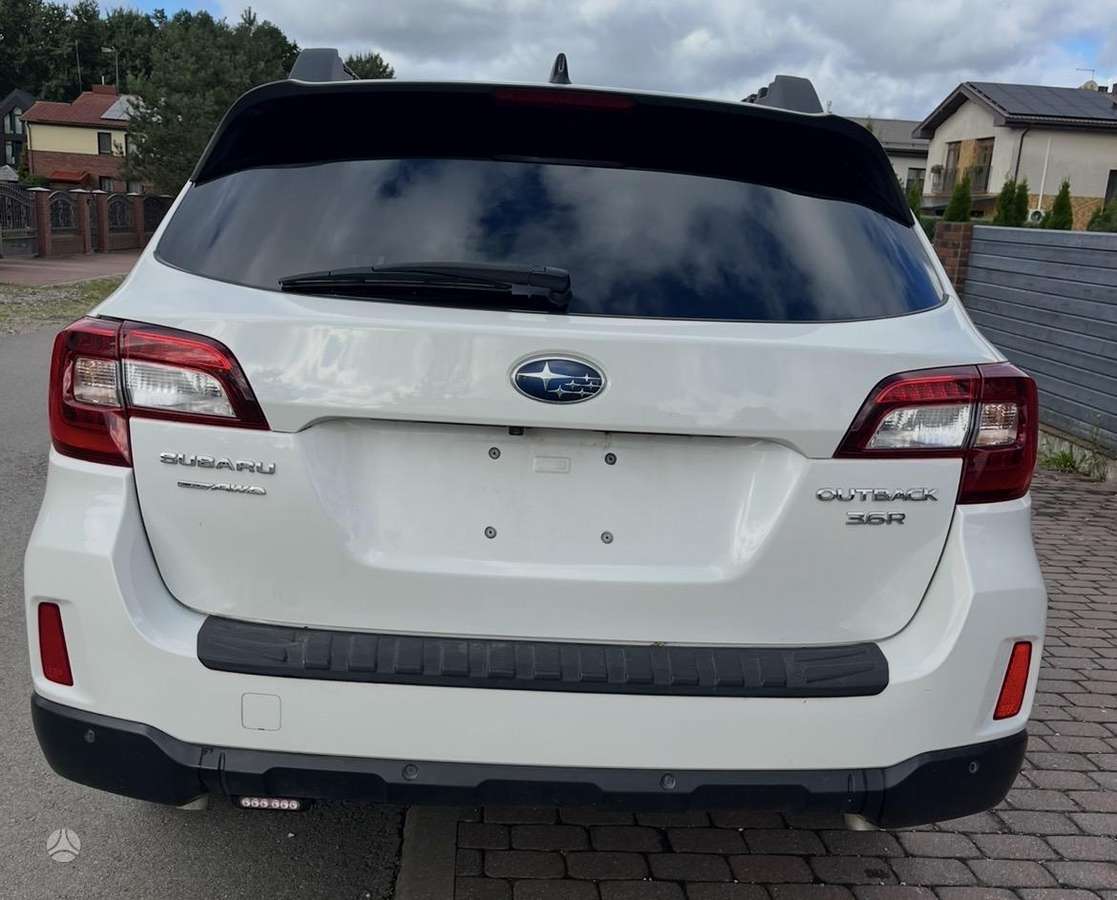 Subaru Outback, 3.6 l., off-road / crossover