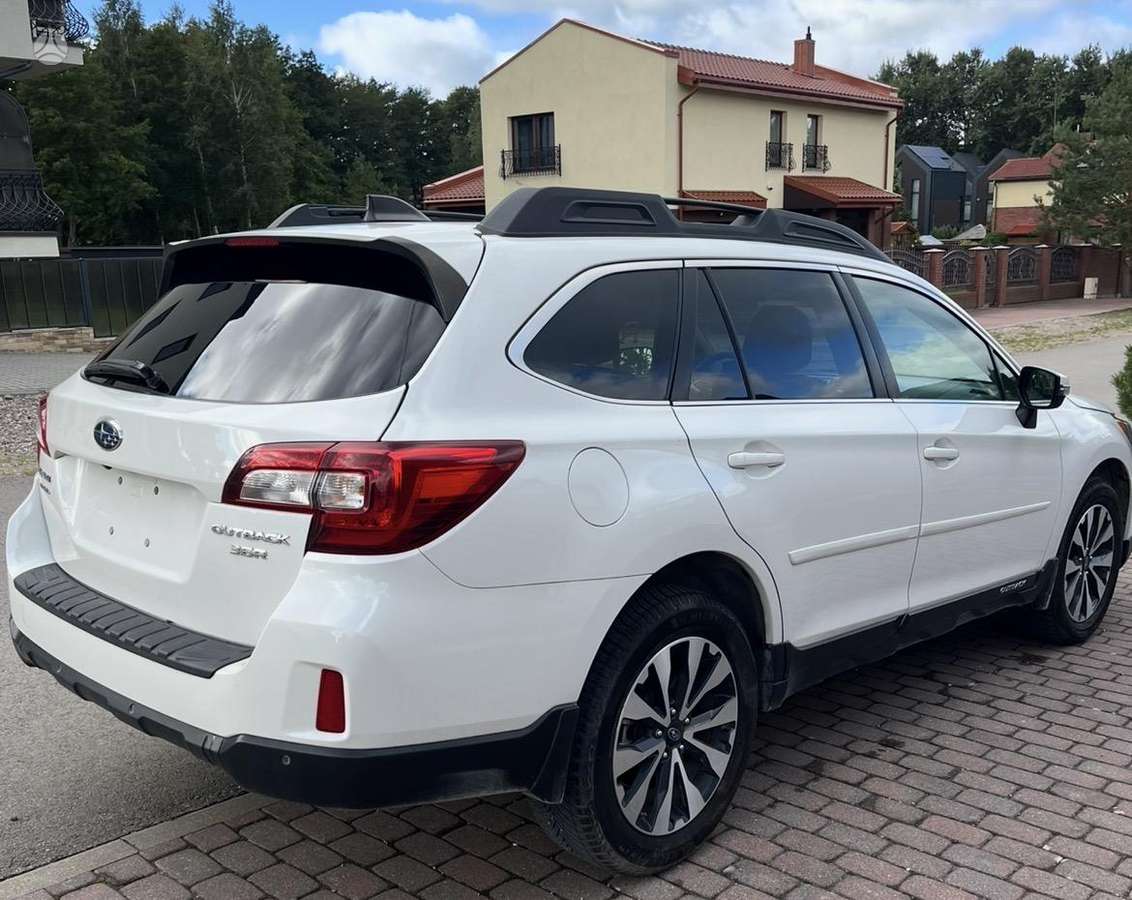 Subaru Outback, 3.6 l., off-road / crossover