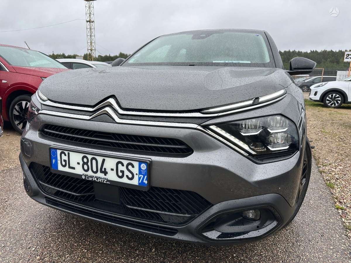 Citroen C4, 1.2 l., Хэтчбек