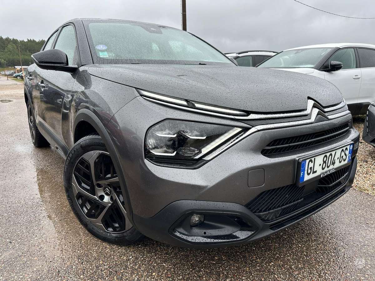 Citroen C4, 1.2 l., hatchback