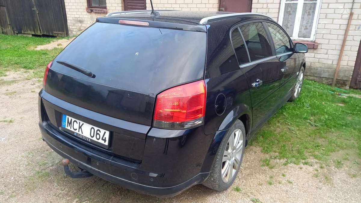 Opel Signum, 1.9 l., hatchback