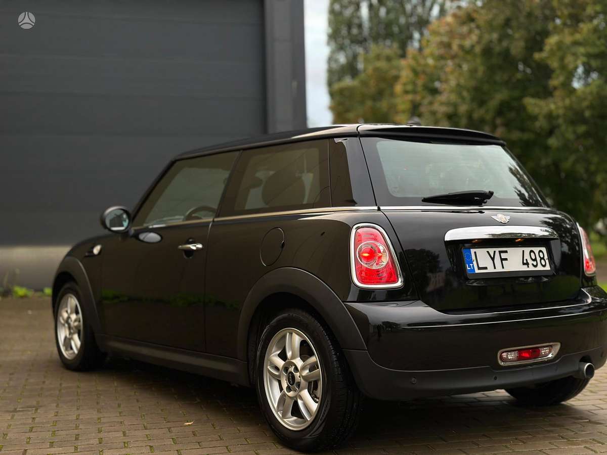 Mini Cooper, 1.6 l., Хэтчбек