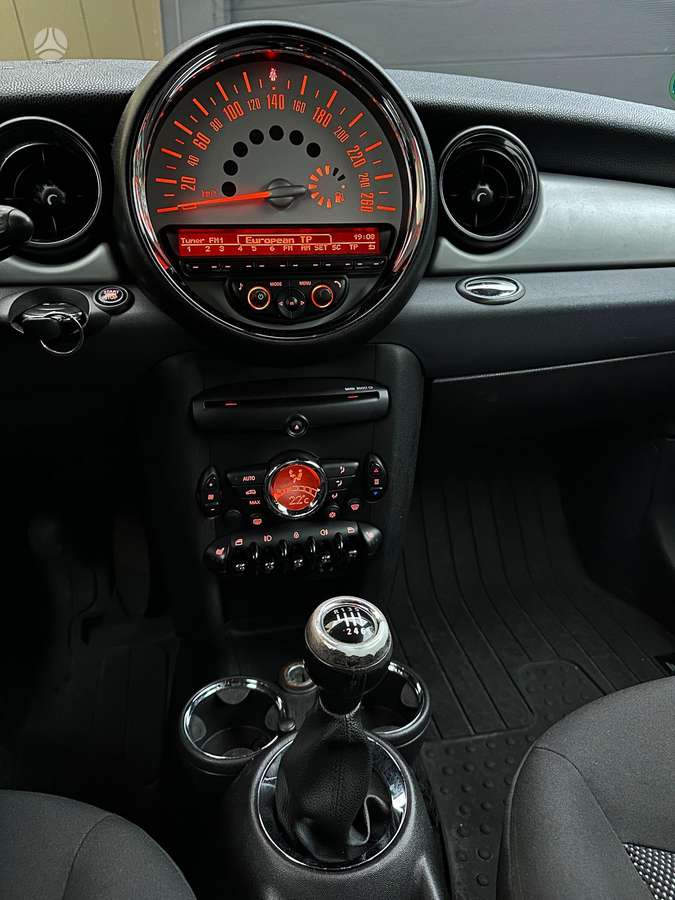 Mini Cooper, 1.6 l., Хэтчбек