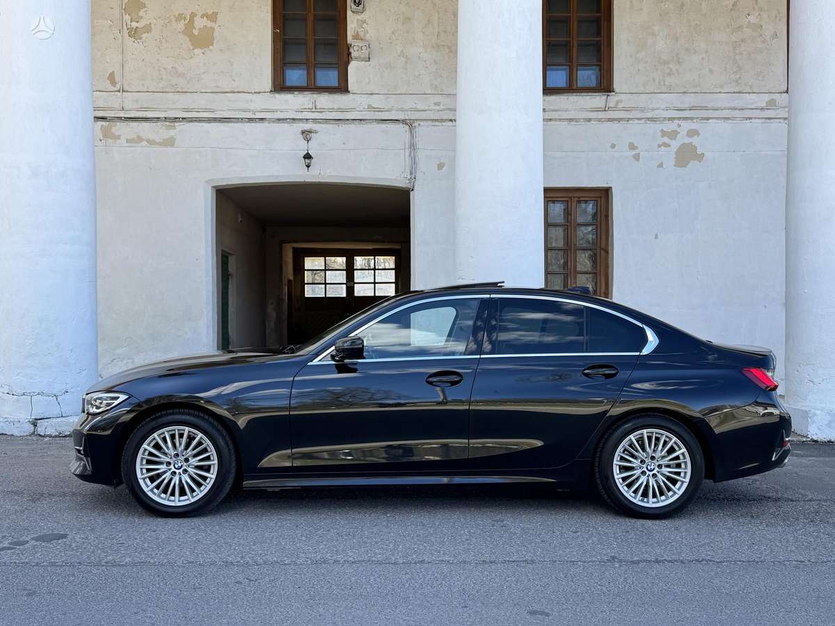 BMW 318, 2.0 l., Седан