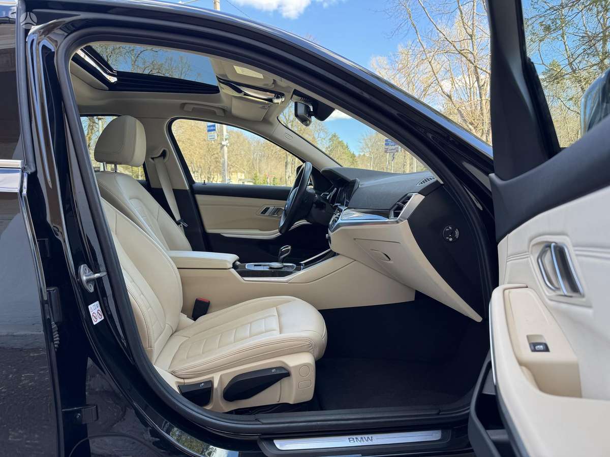 BMW 318, 2.0 l., Седан