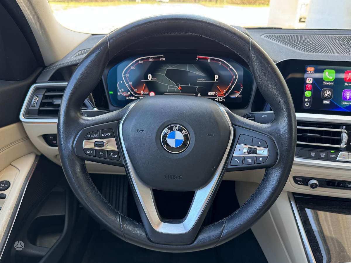 BMW 318, 2.0 l., Седан