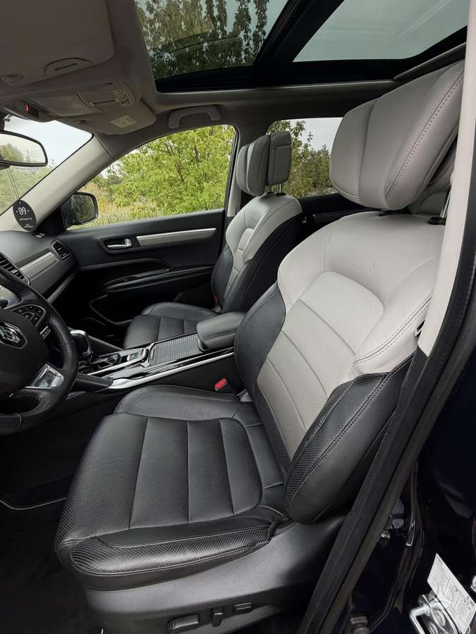 Renault Koleos, 2.0 l., mpv / minivan